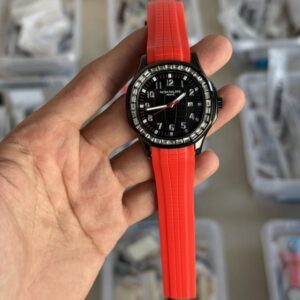 Patek_Philippee Quartz Nautilus