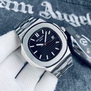 Patek_philippee Nautilus Quartz