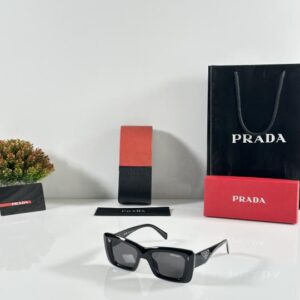 Prada_WMNS_9137_Black