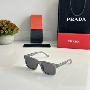 Prada_25_Grey