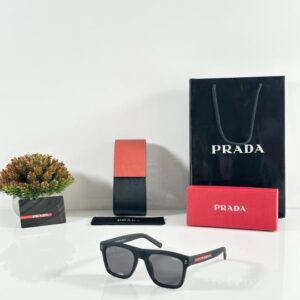 Prada_3835_Black
