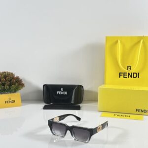 Fendi_WMNS_2419_Water_Black