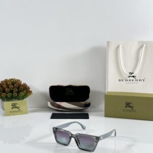 Burberry_WMNS_0032_Grey_Blue